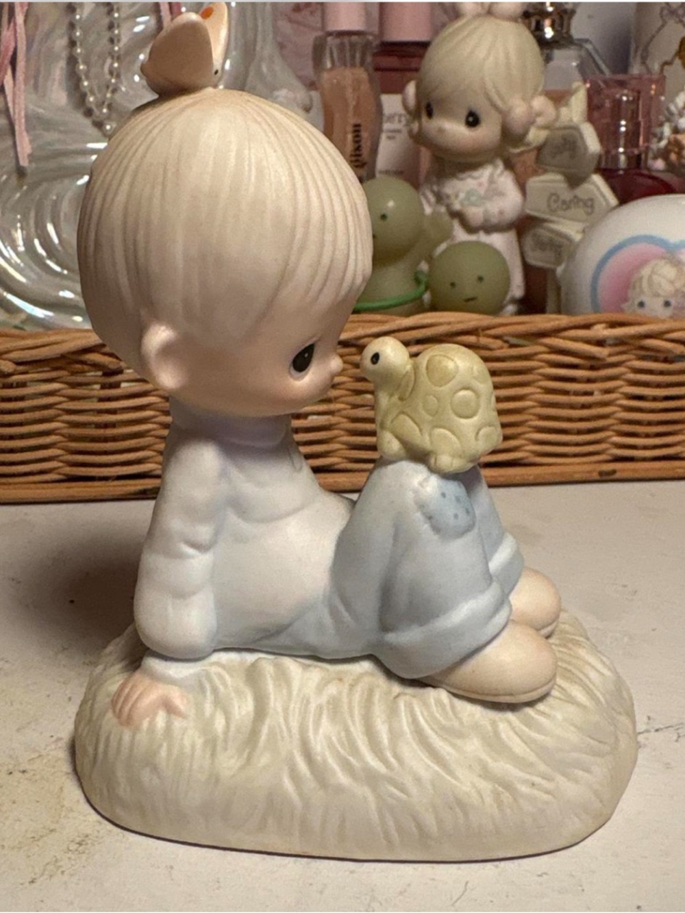 ( ˘ ³˘)♥︎Precious Moments figurine “Love Is Kind” with turtle 1977
 ♡´･ᴗ･`♡